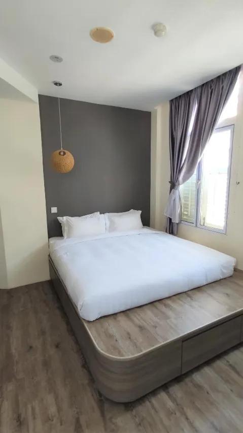 1929 - Newly Renovated Hotel 3*