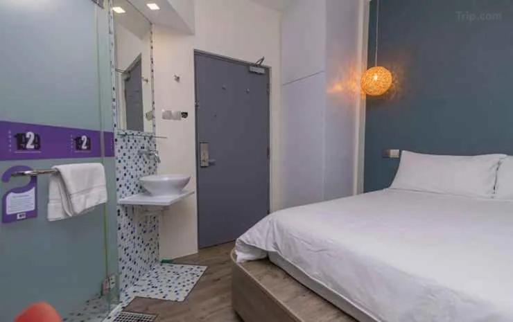 1929 - Newly Renovated Hotel Singapore