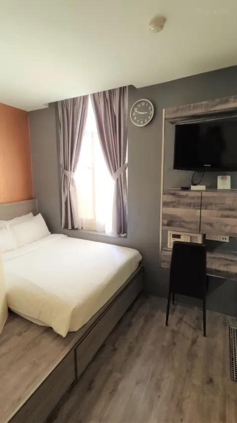 Hotel 1929 - Newly Renovated 3*