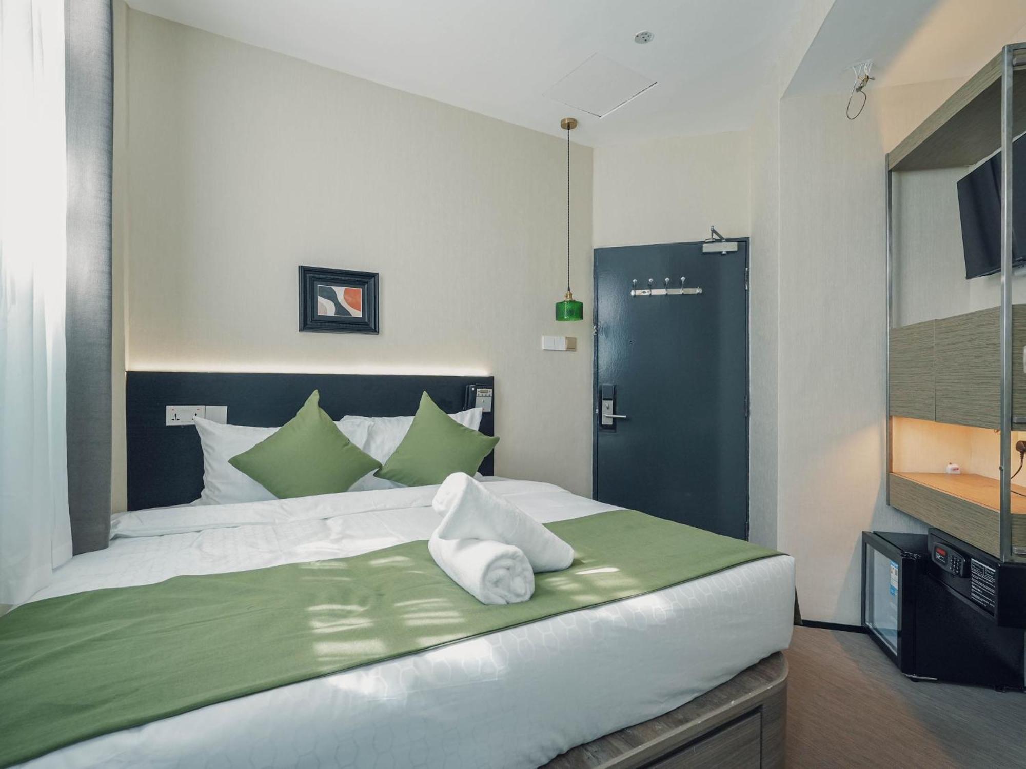 1929 - Newly Renovated Hotel 3*